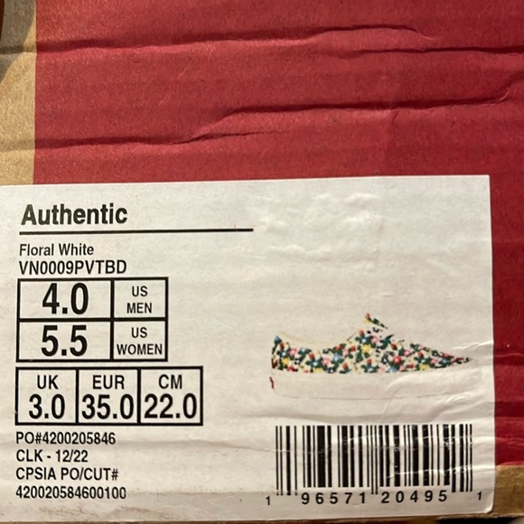 Vans WMNS Authentic
Floral White
VN0009PVTBD
Sneakers - Picture 15 of 16